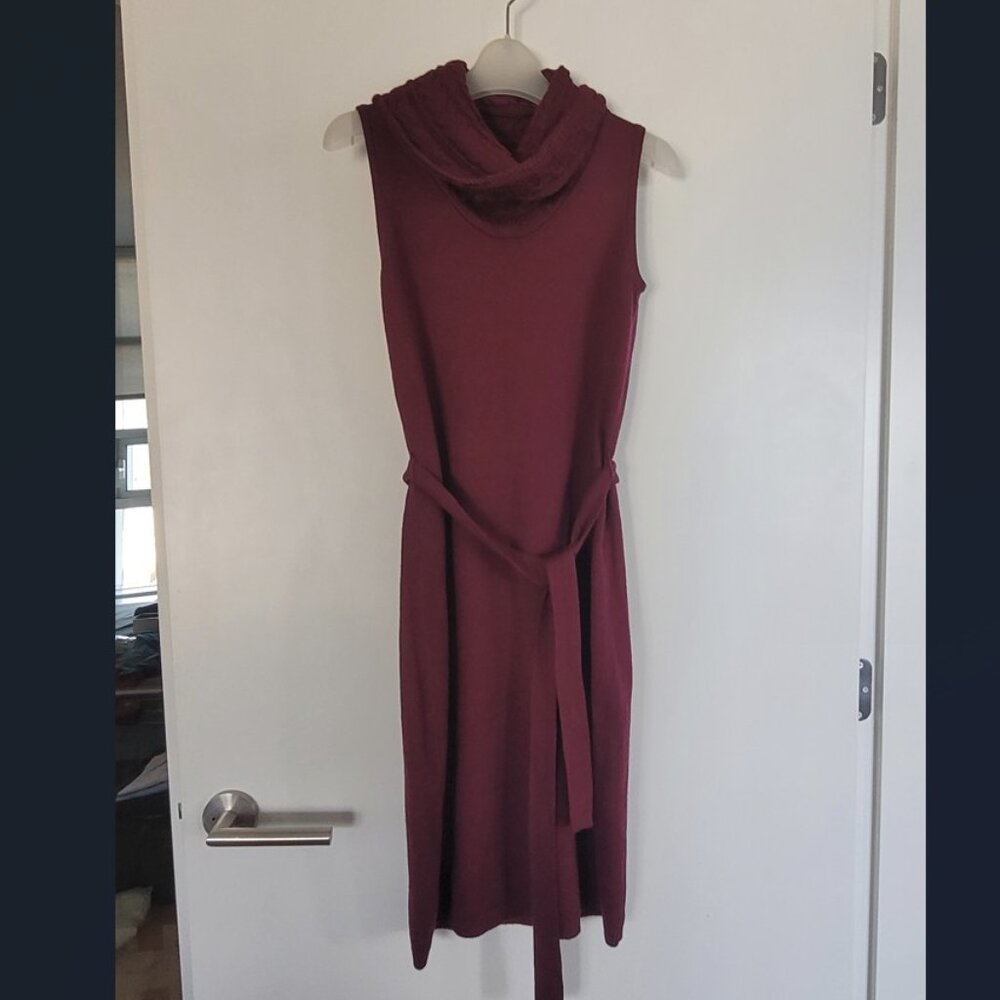 Wool sleeveless long dress